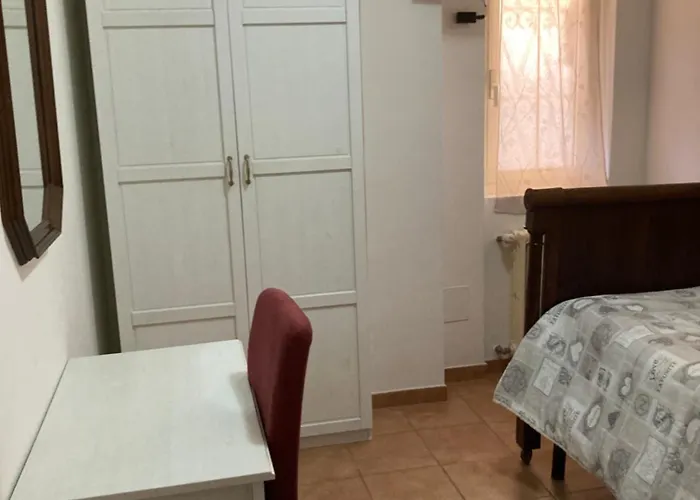 Oreglia House Apartmán *