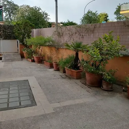 Oreglia House רומא