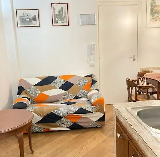 Daire Oreglia House Roma