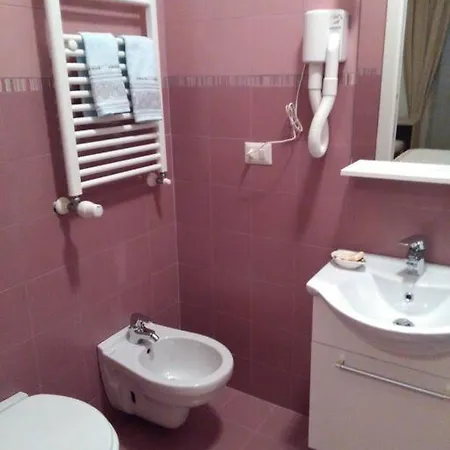 Apartment Oreglia House Rome