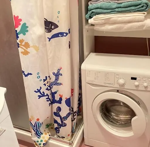 Oreglia House Apartament *